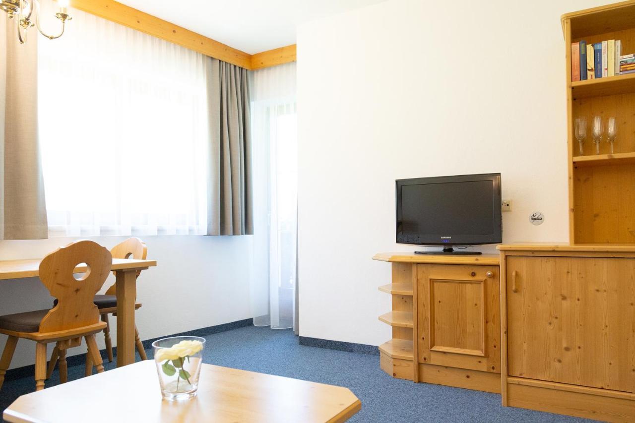Pension Peter Neustift im Stubaital Exterior photo